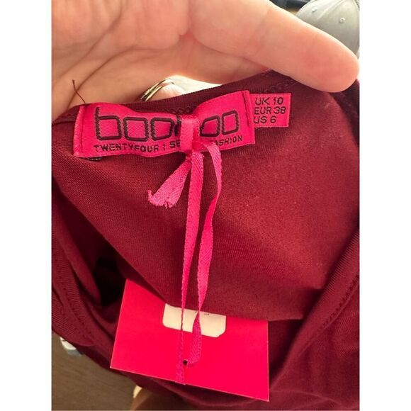 ⭐️3 for $10⭐️ Boo Hoo Lindsey Sleeveless Dress - Picture 3 of 5